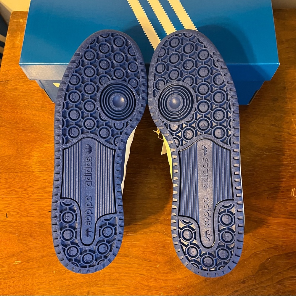 ADIDAS Women’s Forum Low White and Royal Blue Sneakers - Picture 9 of 10
